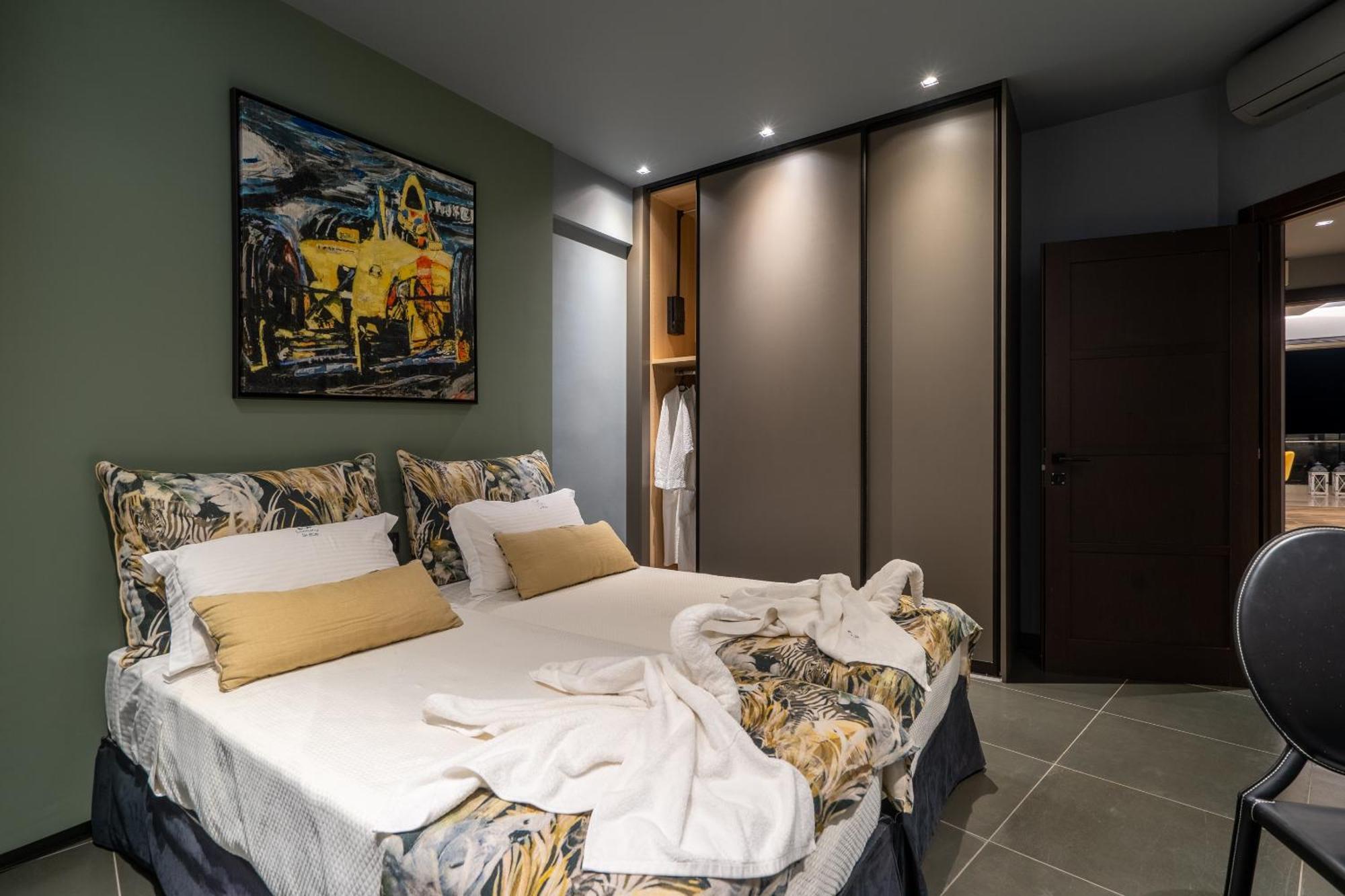 C.P. Luxury Suite Heraklion Exterior foto