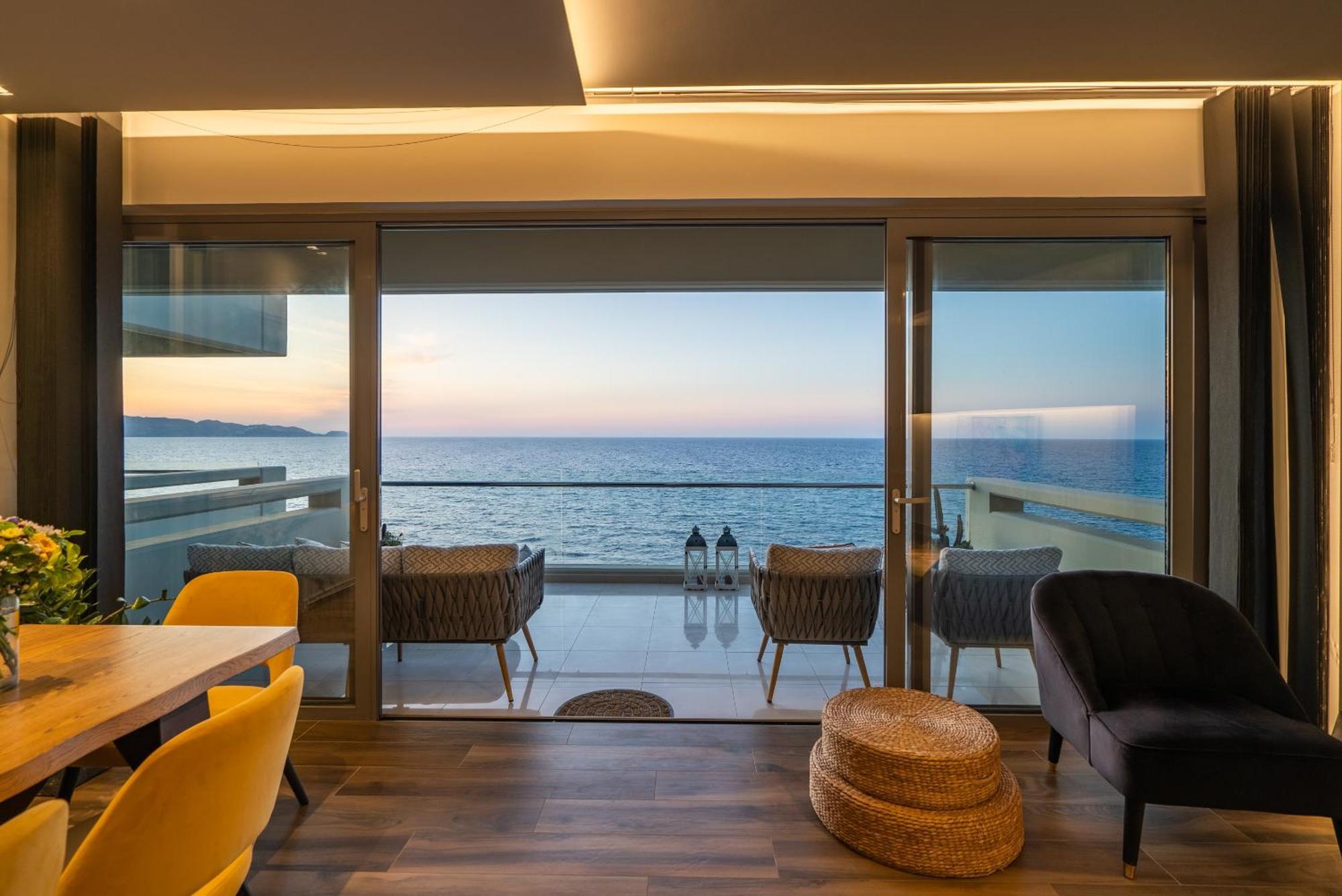 C.P. Luxury Suite Heraklion Exterior foto