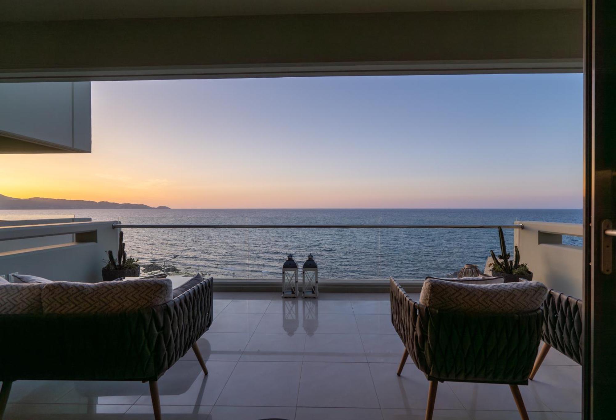 C.P. Luxury Suite Heraklion Exterior foto
